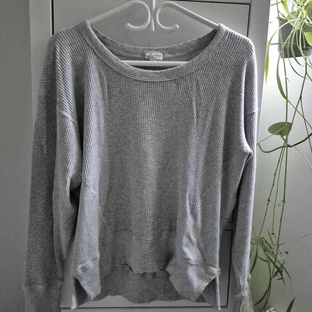 AERIE GREY LONG SLEEVE SHIRT